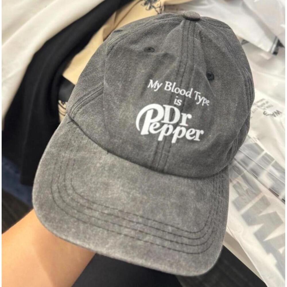 Baseball cap - Picture 2 of 2